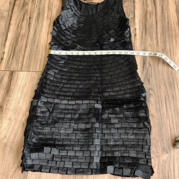 Rachael G Sleeveless Textured Satin Front Cocktail Dress, Black Unisex - Picture 10 of 12